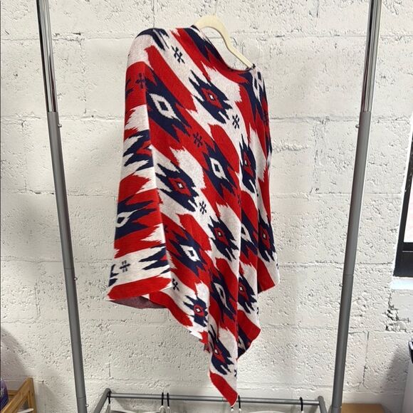 Red and Blue Geometric Poncho / Shall - BRAND NEW - Super Comfortable Cover Up - Picture 1 of 2